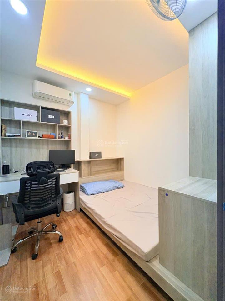 Nhà đẹp tâm huyết xây mới tặng full nội thất cao cấp 40m2 2 tầng 2pn,2wc chỉ 5,6 tỷ hồ chí minh