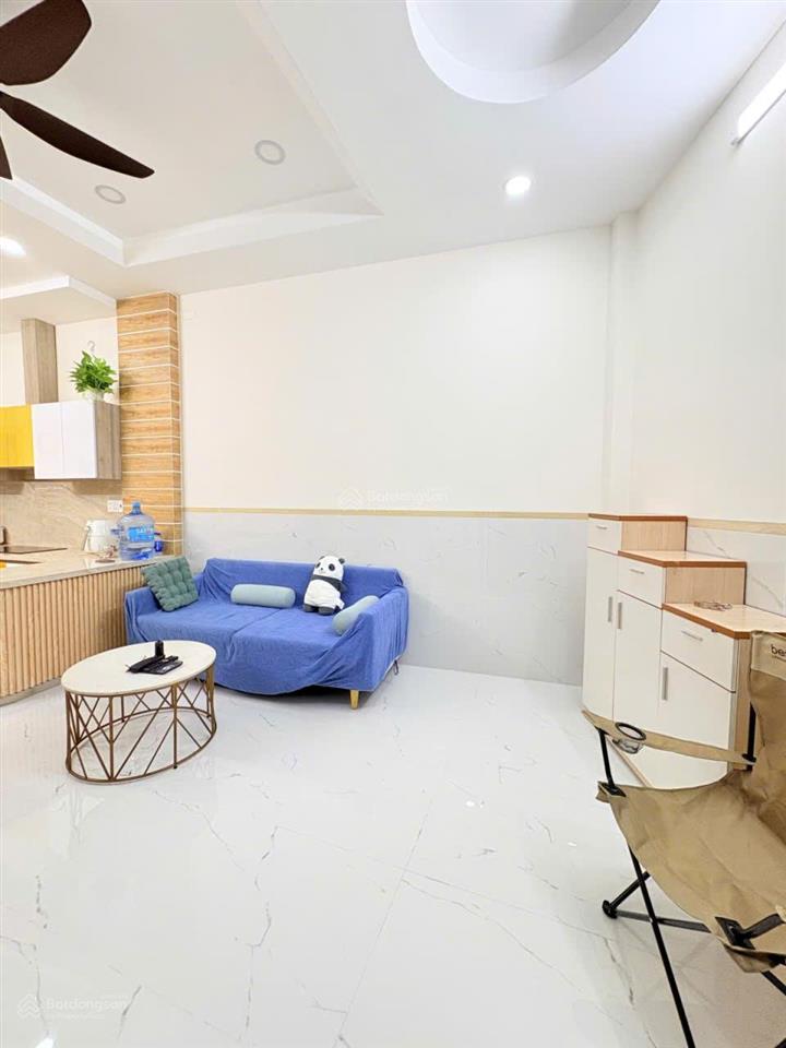 Nhà đẹp tâm huyết xây mới tặng full nội thất cao cấp 40m2 2 tầng 2pn,2wc chỉ 5,6 tỷ hồ chí minh