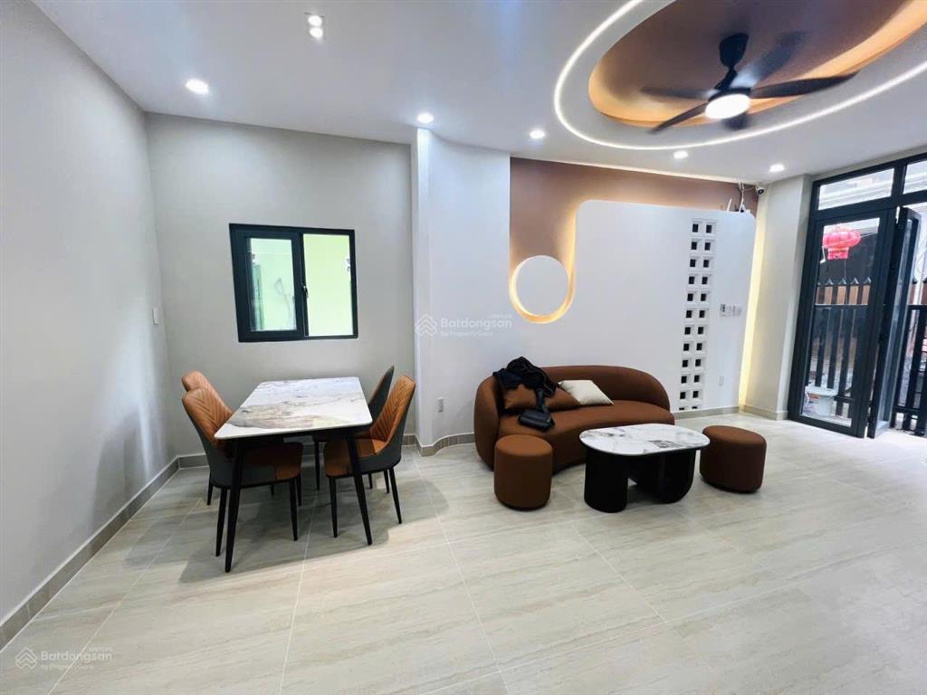 Lô góc ngang 4,3m hiếm xe hơi tới nhà lý thường kiệt, tân bình 41m2 2 tầng 3pn, 3wc chỉ 6,38 tỷ