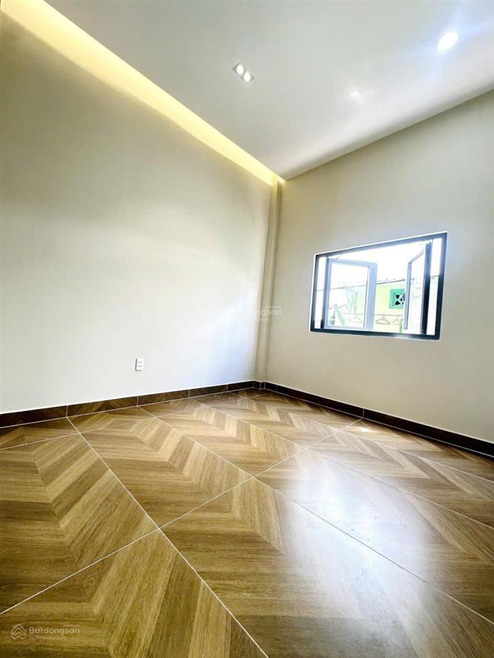 Lô góc ngang 4,3m hiếm xe hơi tới nhà lý thường kiệt, tân bình 41m2 2 tầng 3pn, 3wc chỉ 6,38 tỷ