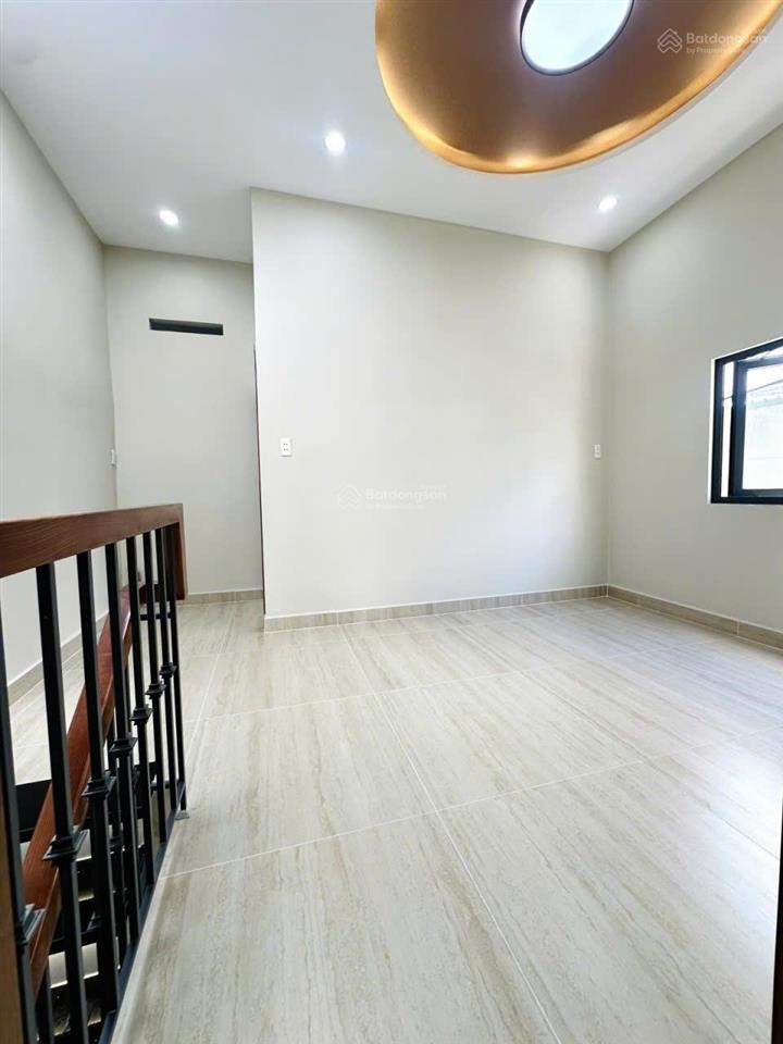 Lô góc ngang 4,3m hiếm xe hơi tới nhà lý thường kiệt, tân bình 41m2 2 tầng 3pn, 3wc chỉ 6,38 tỷ