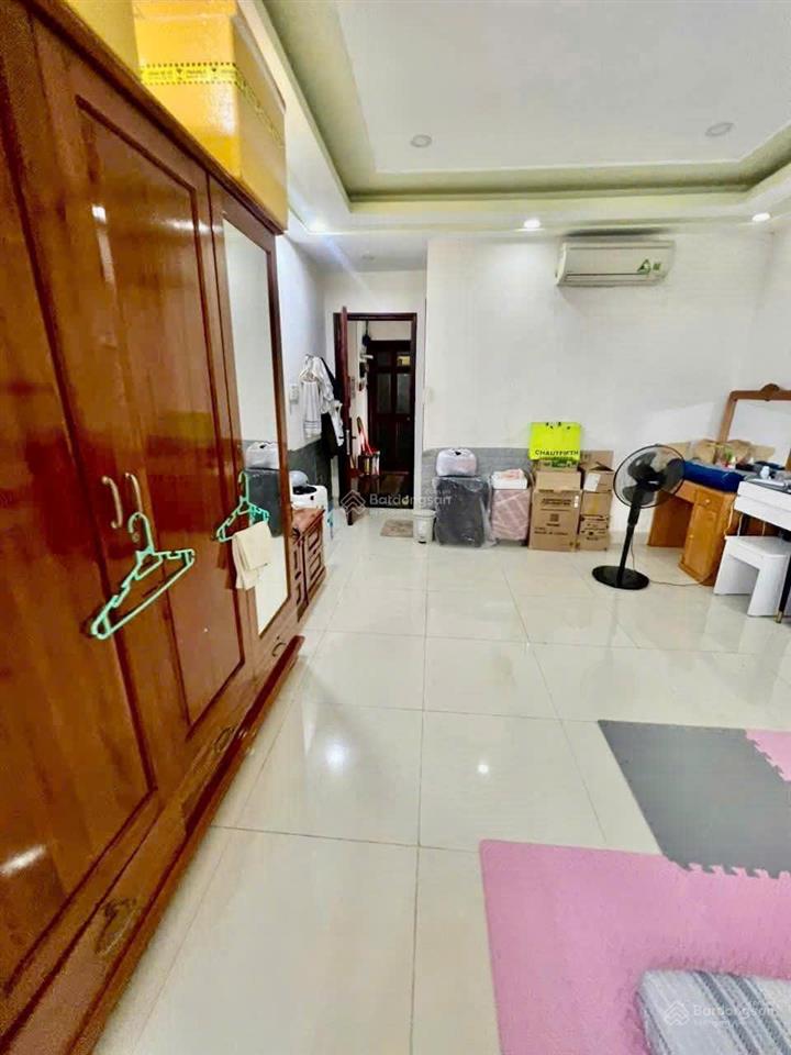 Chủ giảm sốc 1 tỷ, giá mới 12.95 tỷ còn bớt
