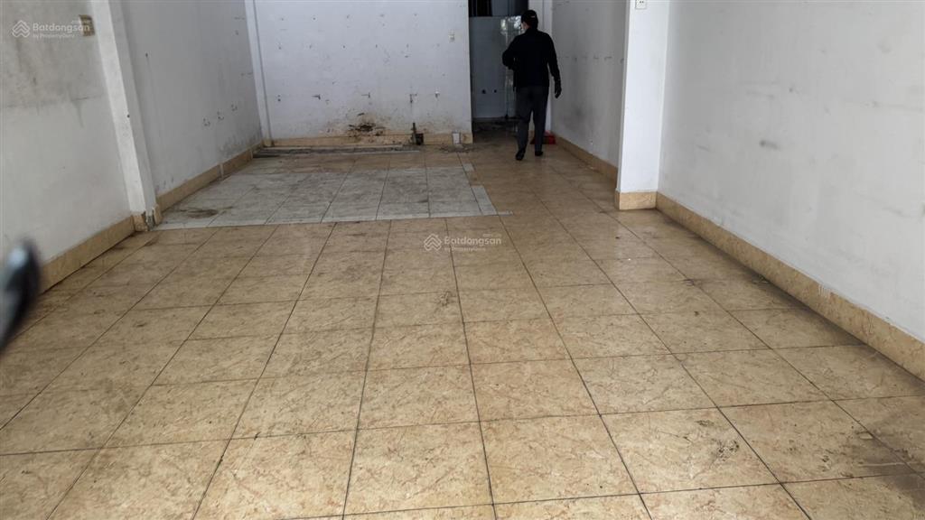 Cho thuê nhà cấp 4 mặt tiền tân thới hiệp 21 diện tích 4 x 20 có giáp giá 7tr  0919 147 ***