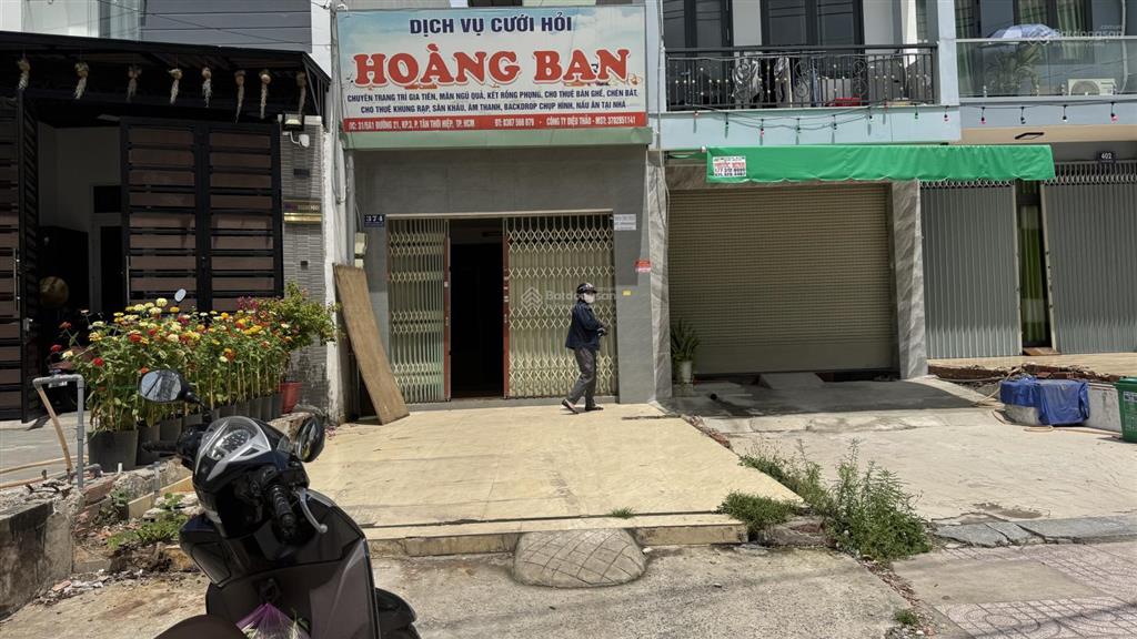 Cho thuê nhà cấp 4 mặt tiền tân thới hiệp 21 diện tích 4 x 20 có giáp giá 7tr  0919 147 ***