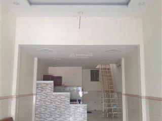 Cho thuê nhà cấp 4 có gác đúc diện tích 4x11 hiệp thành 13 giá 5 tr / 1 tháng  0919 147 ***