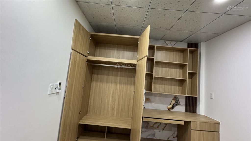 Cho thuê căn hộ cao cấp tổng diện tích 27 mét vuông có nội thất cơ bản giá 4.000.000 1 tháng