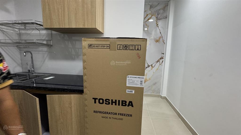 Cho thuê căn hộ cao cấp tổng diện tích 27 mét vuông có nội thất cơ bản giá 4.000.000 1 tháng