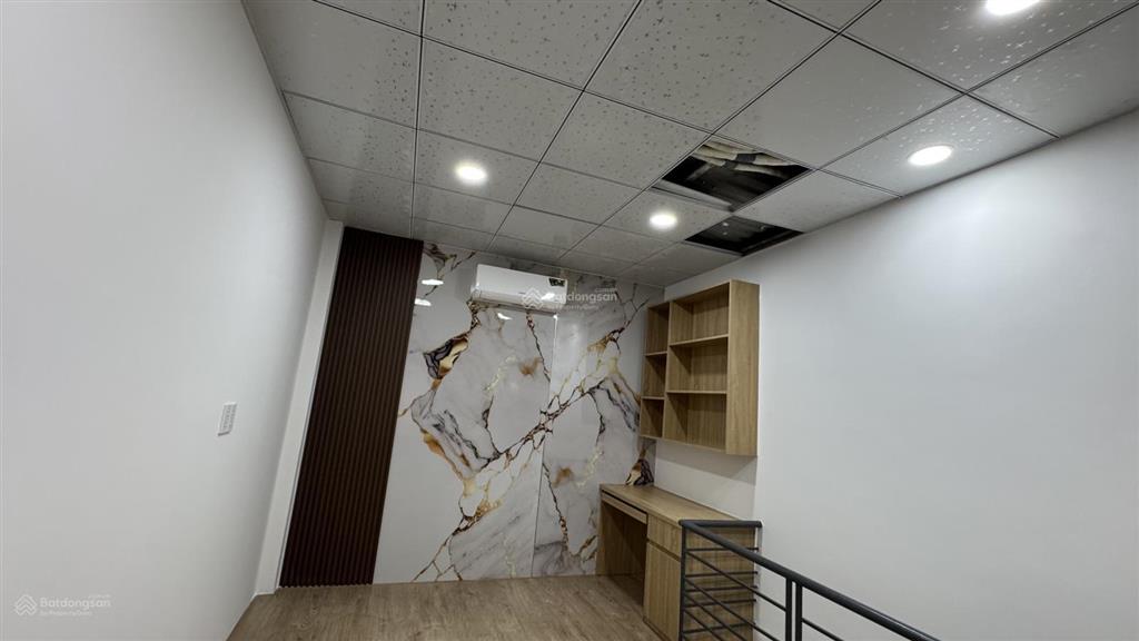 Cho thuê căn hộ cao cấp tổng diện tích 27 mét vuông có nội thất cơ bản giá 4.000.000 1 tháng