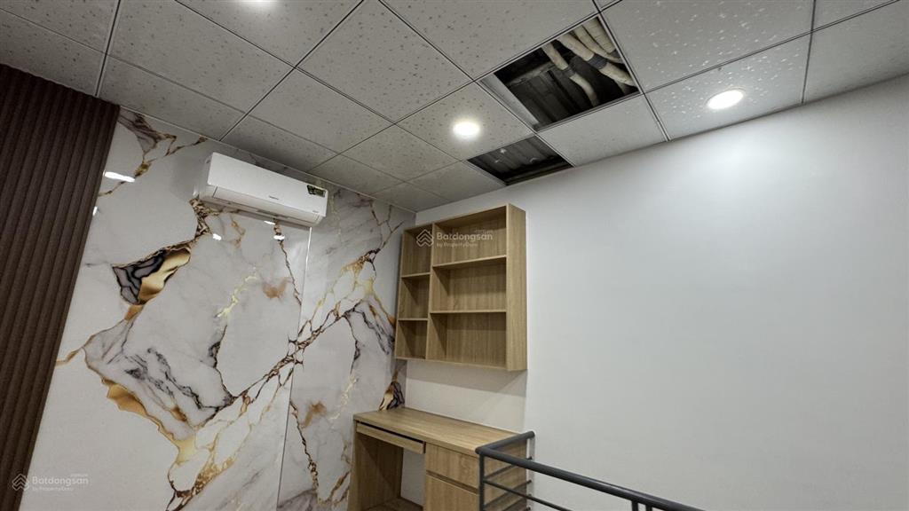 Cho thuê căn hộ cao cấp tổng diện tích 27 mét vuông có nội thất cơ bản giá 4.000.000 1 tháng