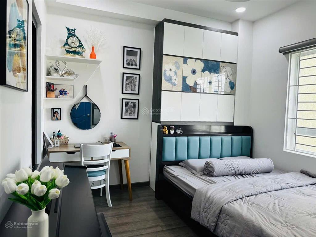 Cho thuê căn hộ chung cư quân khu 7 diện tích 70 m có 2pn 2vs phun nội thất giá 8tr tháng