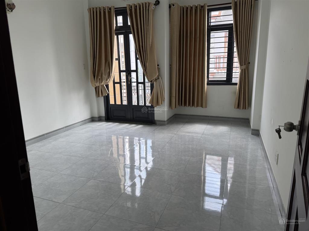 Cho thuê nr 72m2, 4pn, 3wc, giá 11,5 triệu tại huỳnh thị hai, q12, hcm