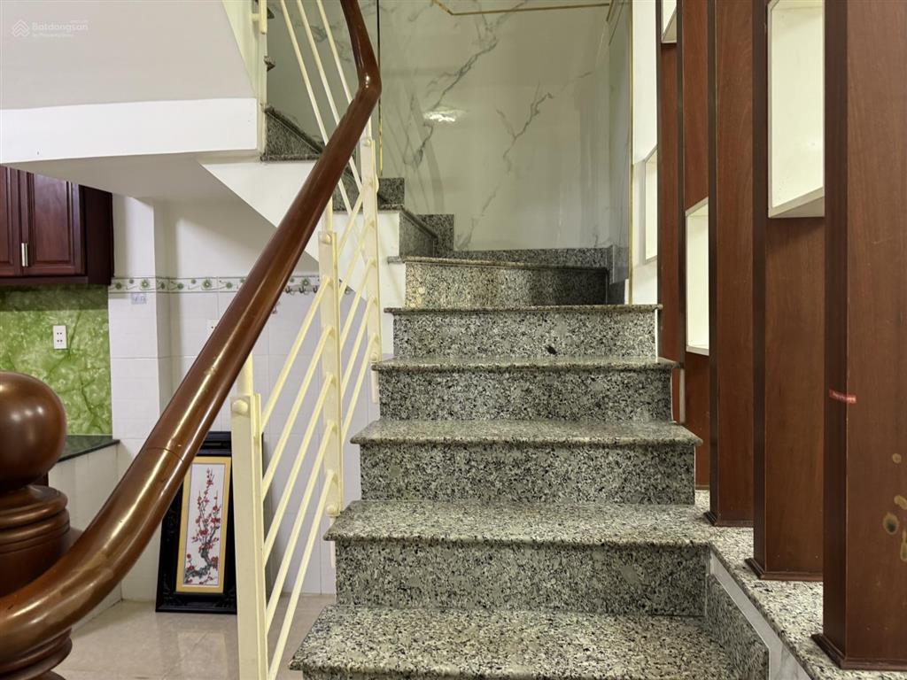 Cho thuê nr 72m2, 4pn, 3wc, giá 11,5 triệu tại huỳnh thị hai, q12, hcm