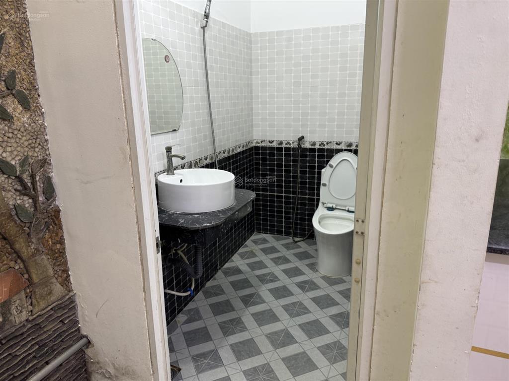 Cho thuê nr 72m2, 4pn, 3wc, giá 11,5 triệu tại huỳnh thị hai, q12, hcm