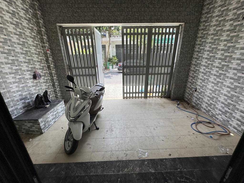 Cho thuê nhà khu hiệp thành city dt 5x18 trệt 3 lầu giá 15 tr tháng  0919 147 ***