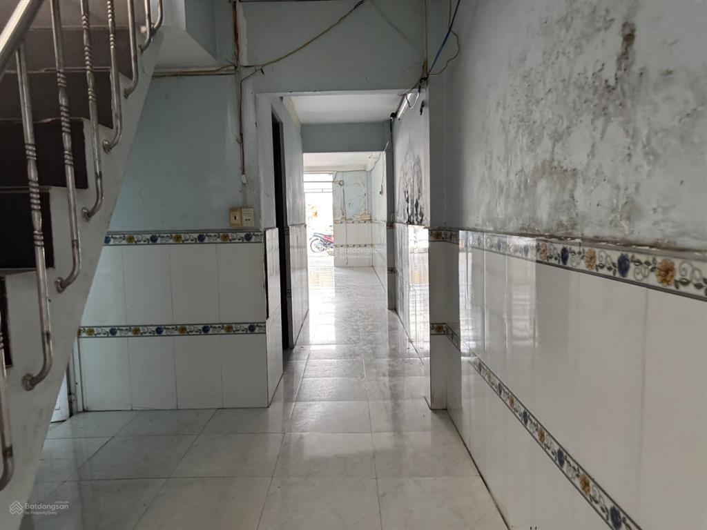 Cho thuê nhà riêng 3pn, 2wc, 84m2, 7 triệu vnd tại hẻm, lê thị riêng, thới an, q12, hcm