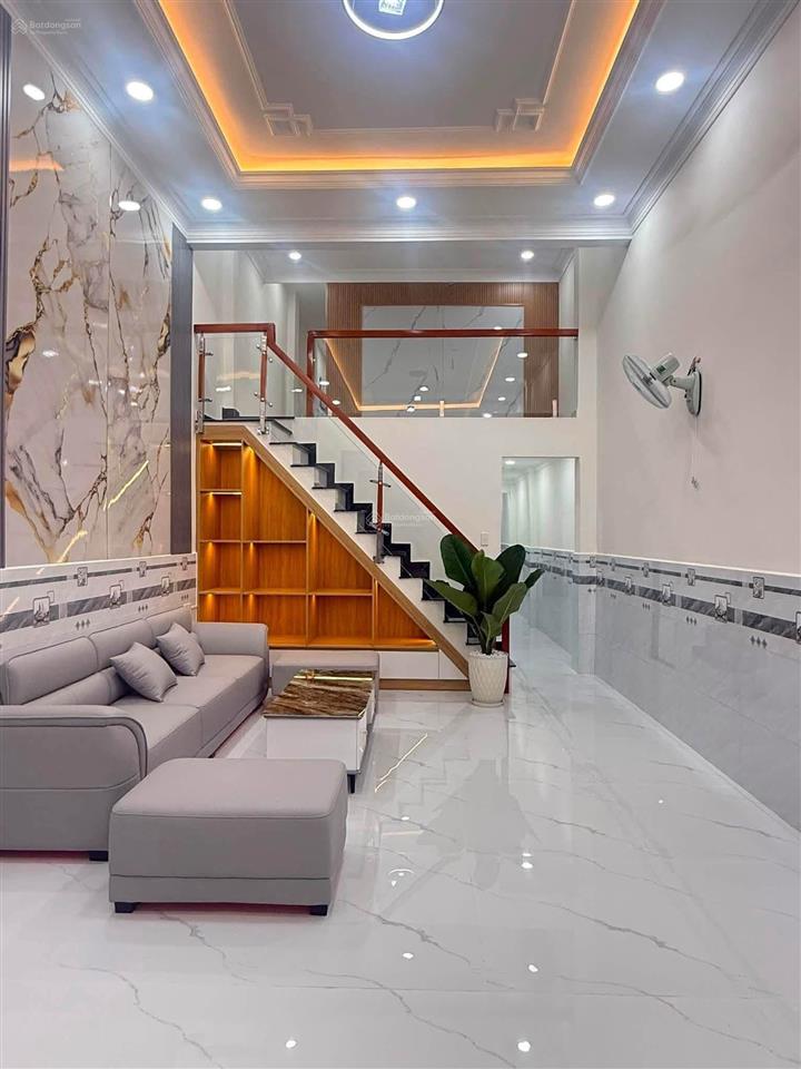 Bán nhà mặt phố tại tân chánh hiệp 8, 6,1 tỷ, 80m2, hot!
