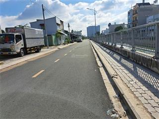 Bán đất đường thạnh lộc 19, quận 12  giáp sông sài gòn dt 8x13m