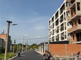 Bán đất đường thạnh lộc 37, quận 12  ngay trung tâm phường dt 6,2x18m giá 4,39 tỷ