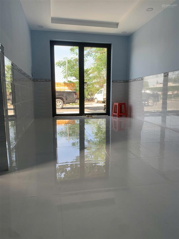 Cần bán nhà mặt tiền đường lớn diện tích 45m2, giá chỉ 1,55 tỷ tại hóc môn, hồ chí minh