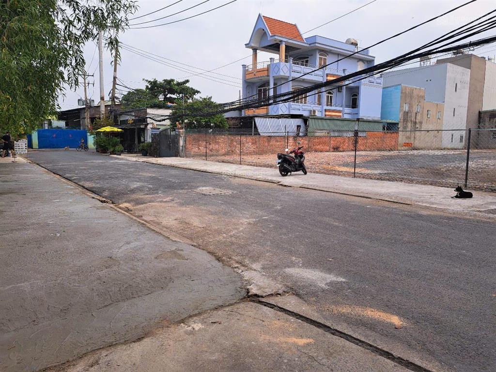 Bán đất mặt đường đông hưng thuận 10b nguyễn văn quá quận 12