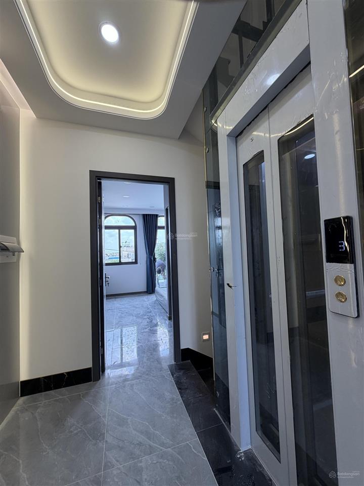 Bán nhà đẹp mặt đường nhựa 12m, phường đông hưng thuận, quận 12