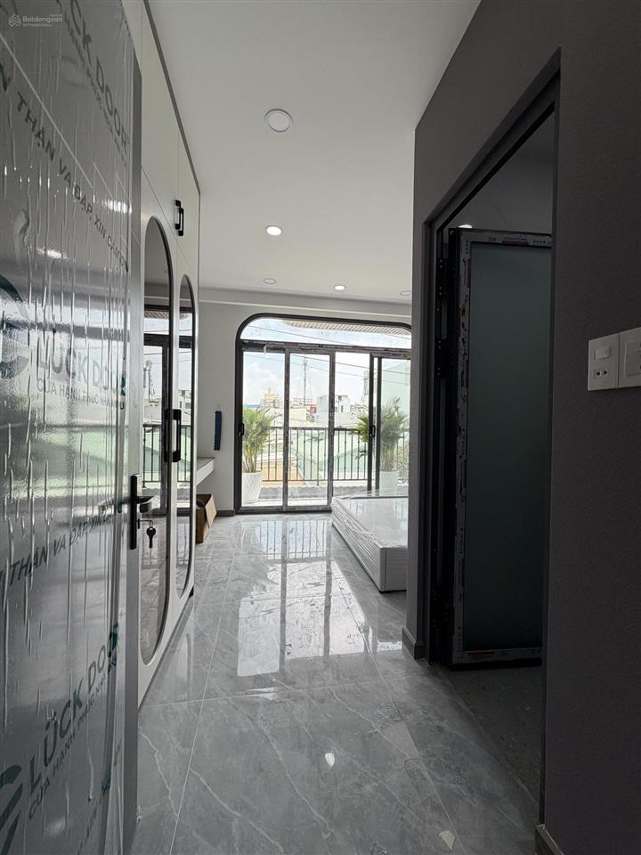 Bán nhà đẹp mặt đường nhựa 12m, phường đông hưng thuận, quận 12
