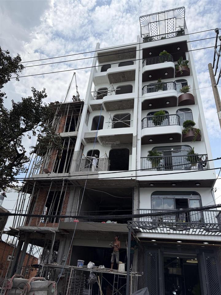 Bán nhà đẹp mặt đường nhựa 12m, phường đông hưng thuận, quận 12