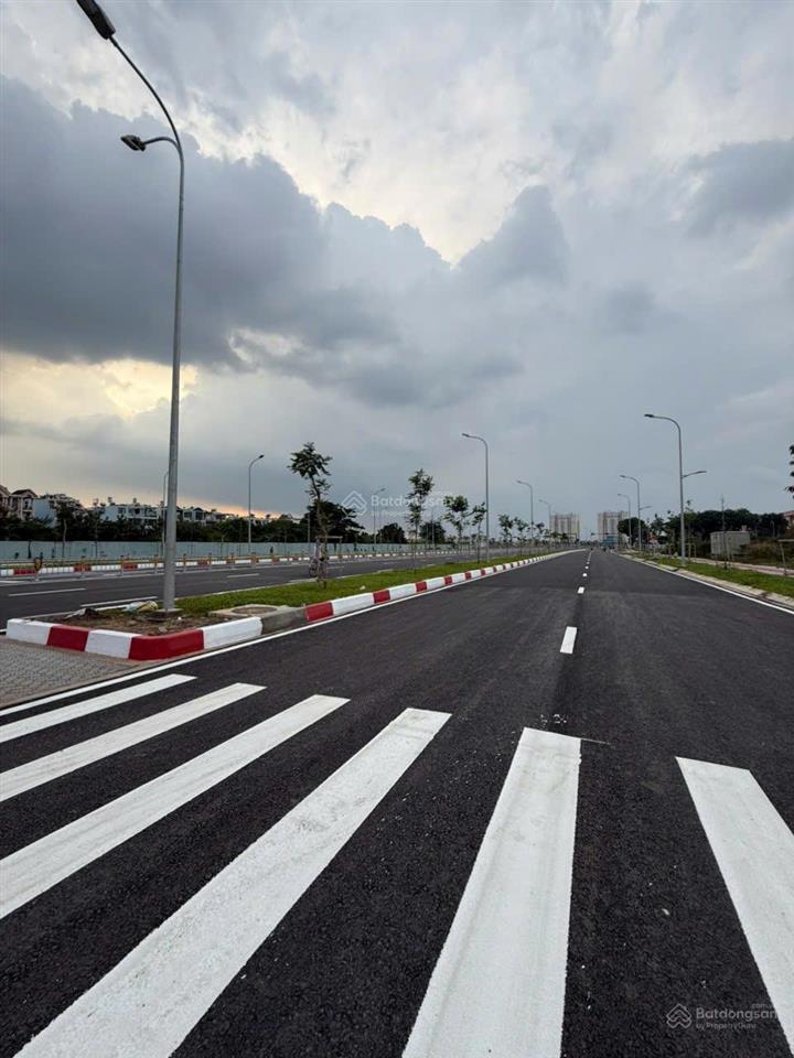 Bán đất khu 38ha  4,5x24m  6,7 tỷ