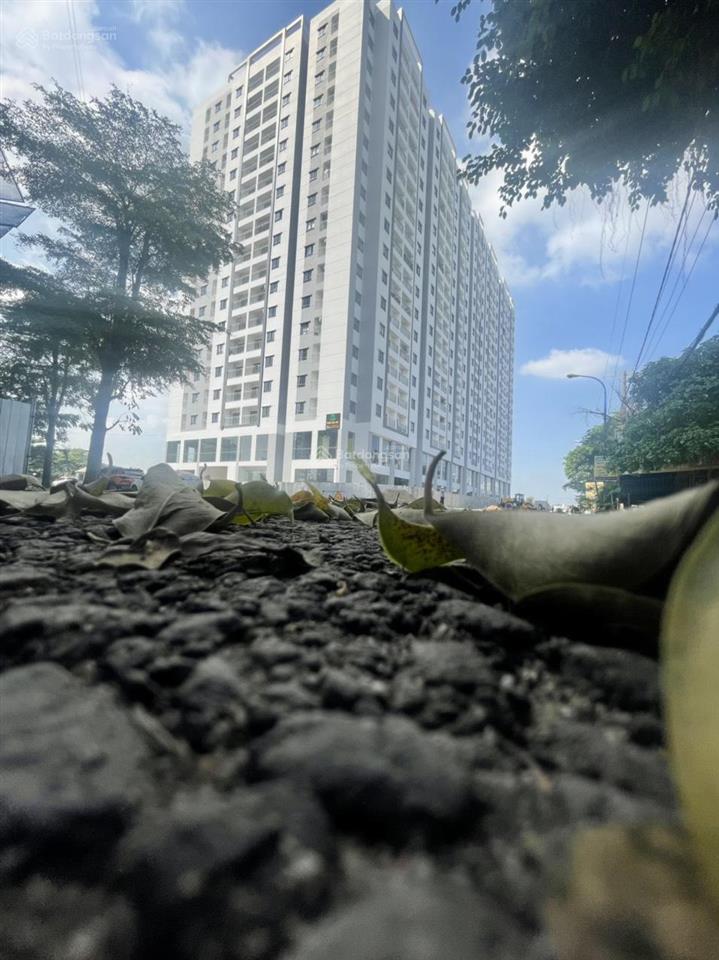 Bán căn hộ ctl tower dt 71 m2  sổ hồng sẵn  tầng đẹp