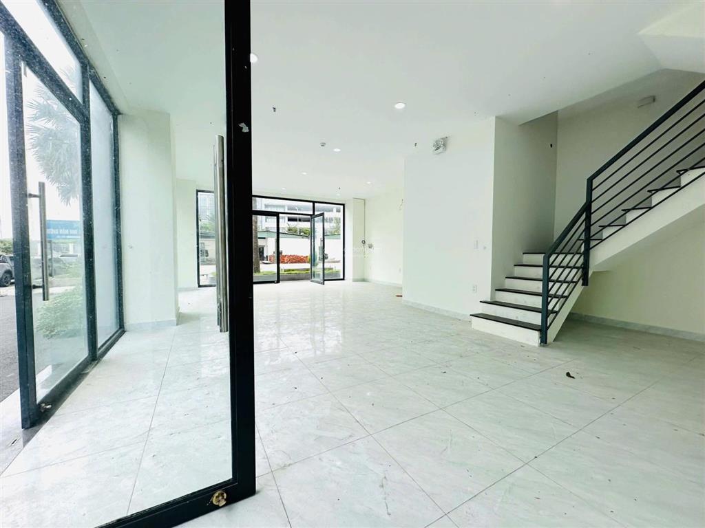 Cho thuê shophouse siêu hot tại chung cư stown tham lương, 15 triệu, 119m2