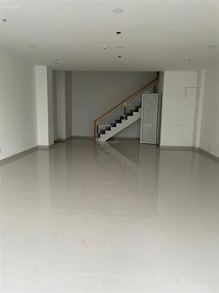 Hạ giá shop 100m2  3,650 tỷ, sổ hồng lâu dài vay bank