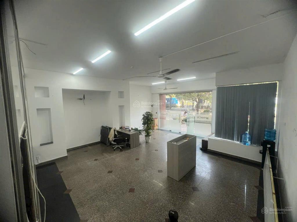 Cho thuê shophouse thái an 2, q12 dt 166m2 giá 20tr/th, 3pn 2wc