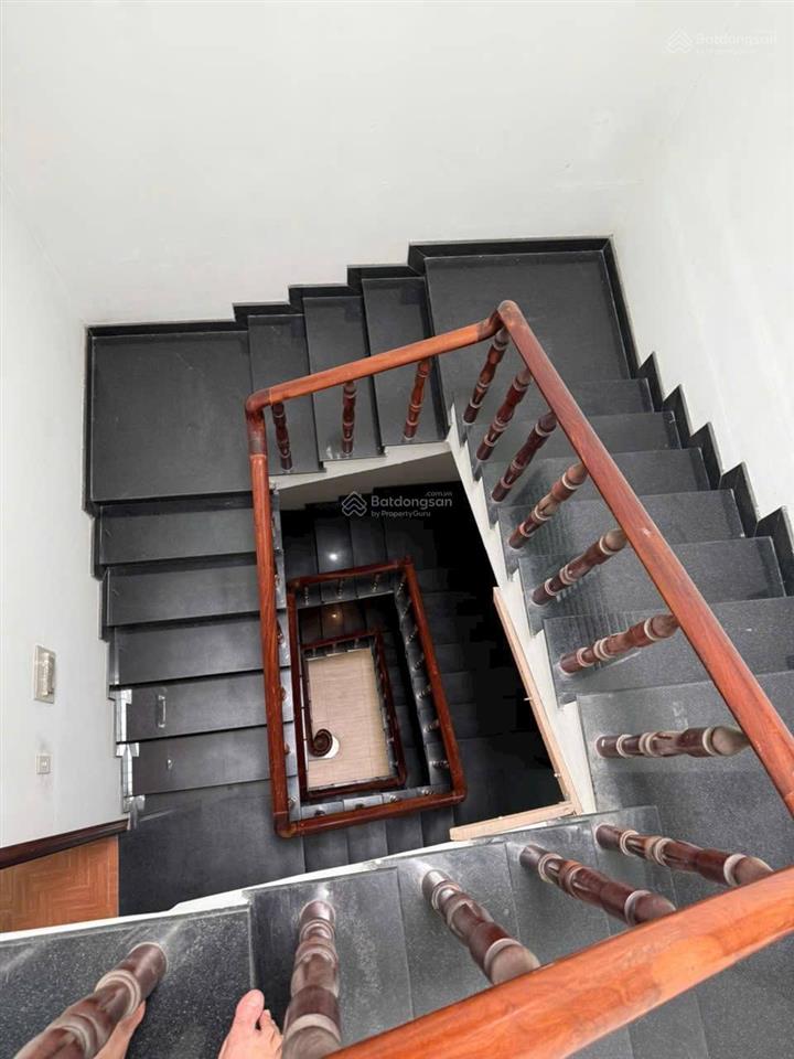 Kẹt tiền bán gấp nhà 91m 4 tầng mặt tiền đường phạm thị giây giáp q12