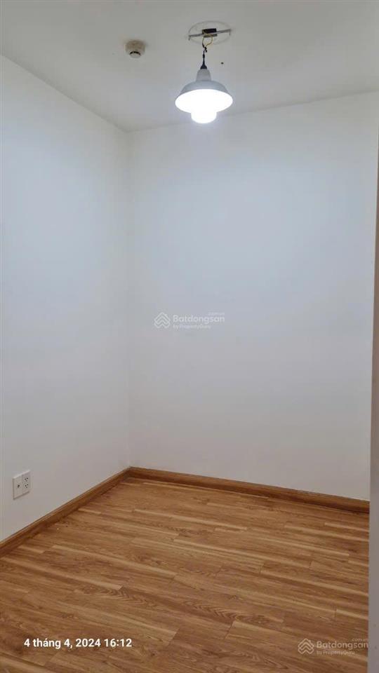 Cc prosper laza phan văn hớn .
58m2 , 2pn 2wc . lầu 20 sổ hồng riêng 2ty590