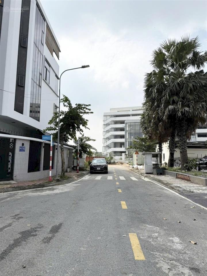 Cần bán lô đất khu 38 ha vị trí đất gần tuyến metro số 2 tham lương, dt 4,5 x 20m, giá 9,5 tỷ