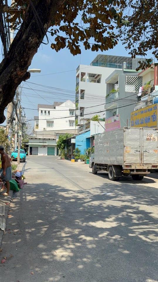 Bán 3 căn nhà phố vị trí tân thới nhất 02 vào 1/ giá 7,350 tỷ 54 m2 xây dựng 1 trệt 1 lửng 3 lầu
