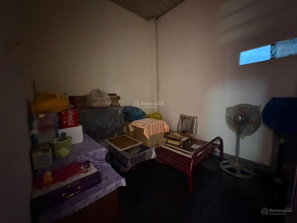Nhà mặt tiền đông hưng thuận 17 dt 3,7x19 giá 5,7 tỷ nhà đúc 1 lầu chắc chắn đường 12 m nhựa thông