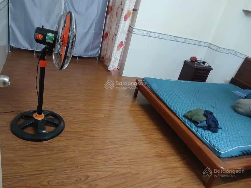 Cho thuê nhà 5x16m  3 tầng kdc an sương, q12  10 triệu vừa ở vừa kinh doanh đường 8m