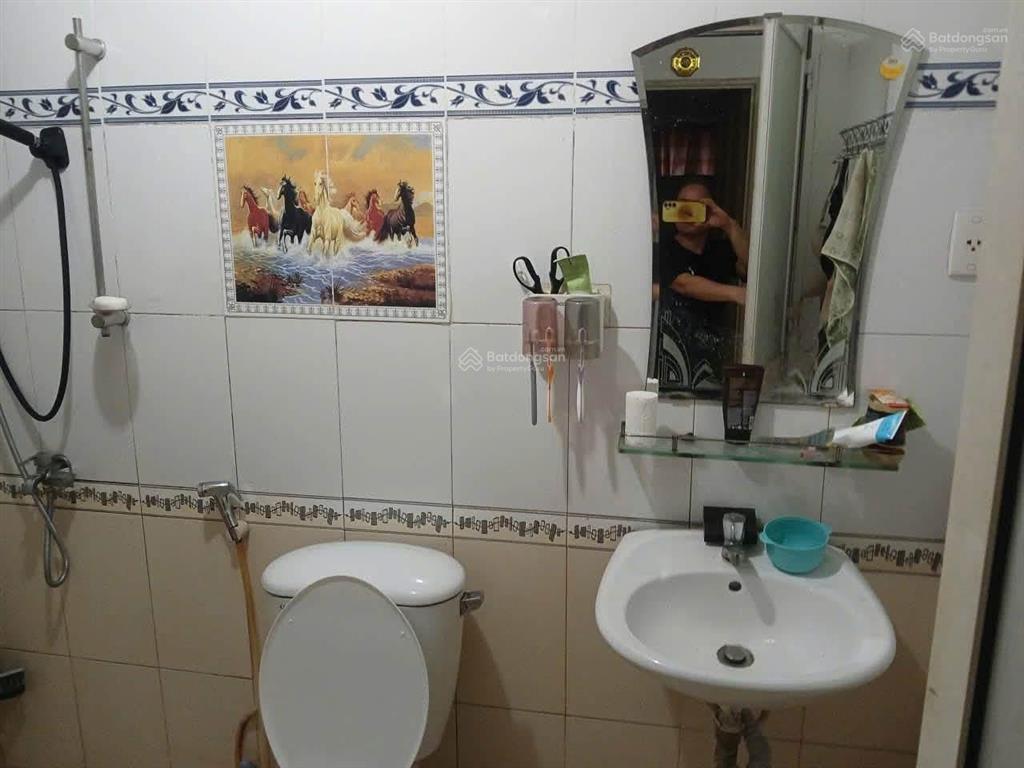 Cho thuê nhà 5x16m  3 tầng kdc an sương, q12  10 triệu vừa ở vừa kinh doanh đường 8m