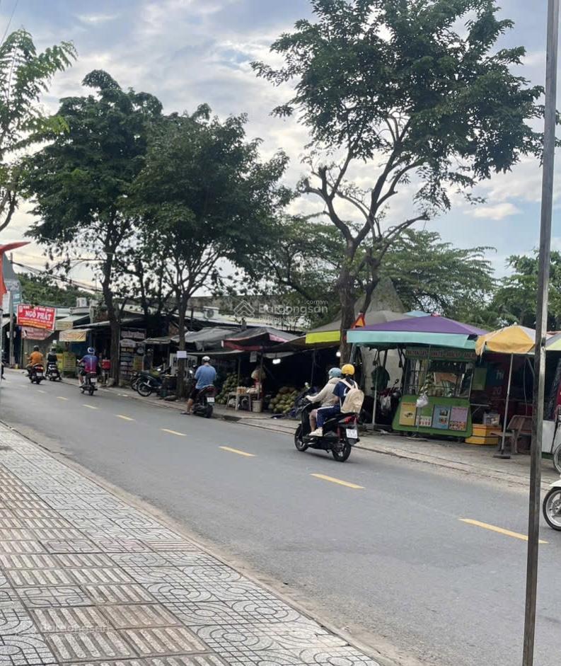 Nhà bán mặt tiền đông hưng thuận 2, khu buôn bán sầm uất  dt 4,4 x 21, giá 9 tỷ (thương lượng)