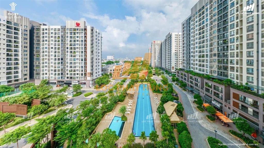 Bán căn 2pn2wc đẹp. căn góc view landmart hồ bơi. tháp cao cấp, smarthome. chỉ 3.9 tỷ