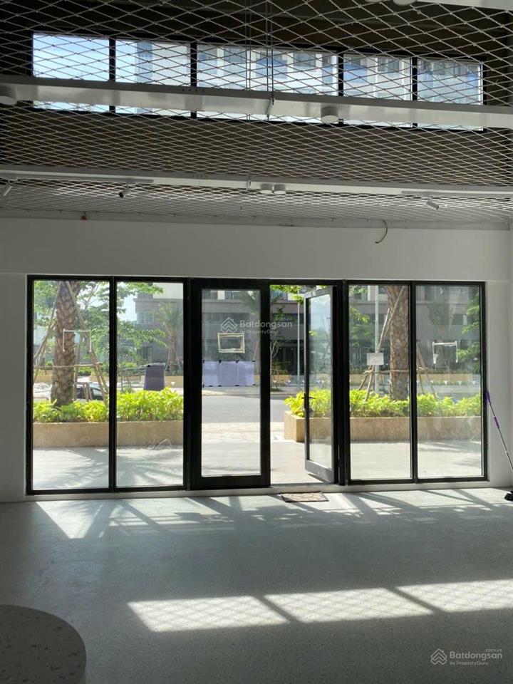 Bán shophuose picity vị trí kinh doanh thuận lợi nhất 2 mặt tiền. giá mềm