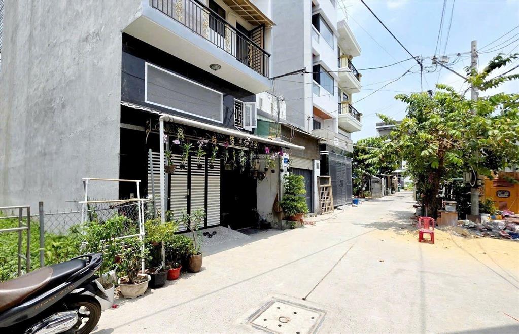 Đất hẻm 301 vườn lài gần sông sg, cách cầu sắt apđ 1km, 5 x 20