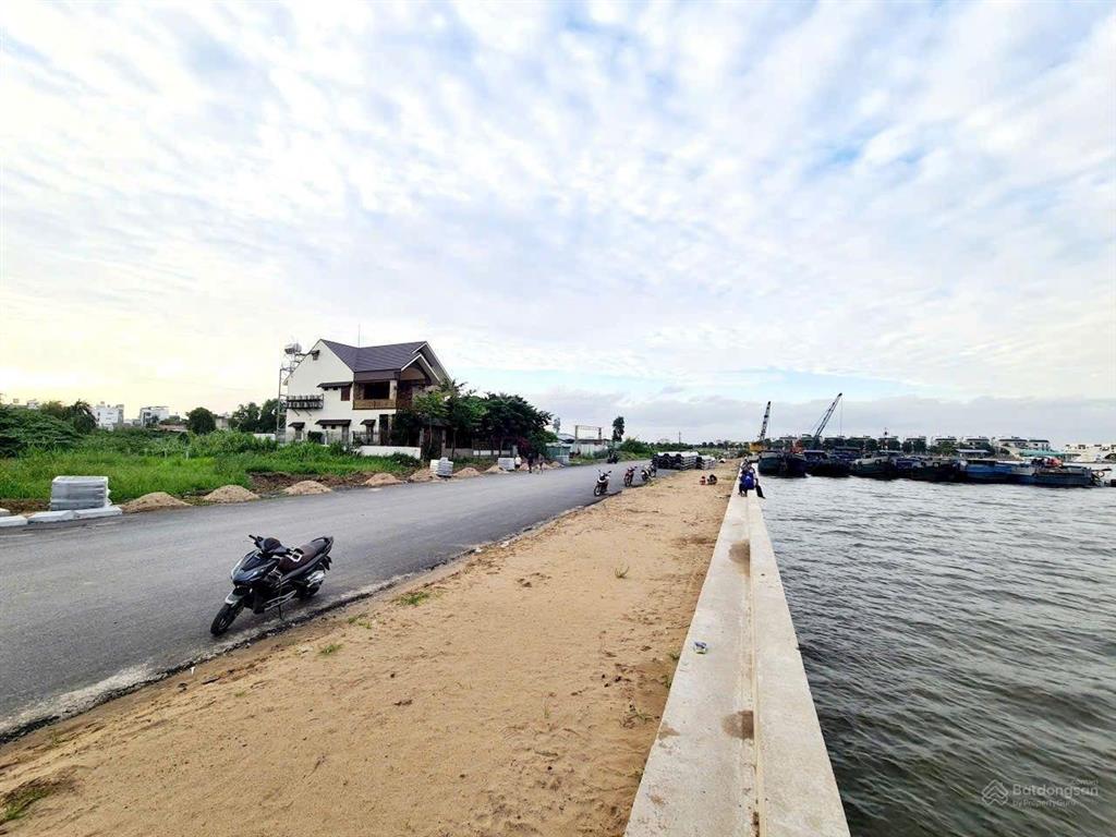 Lô góc 2 mặt tiền đường ven sông vàm thuật, 24 x 40m