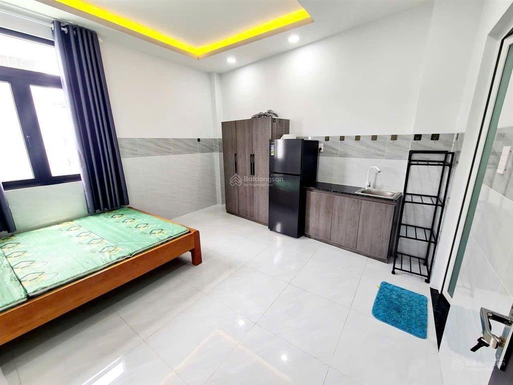 Cho thuê chdv hẻm 140 vườn lài, 20m2 full nội thất, 4.3 triệu/tháng