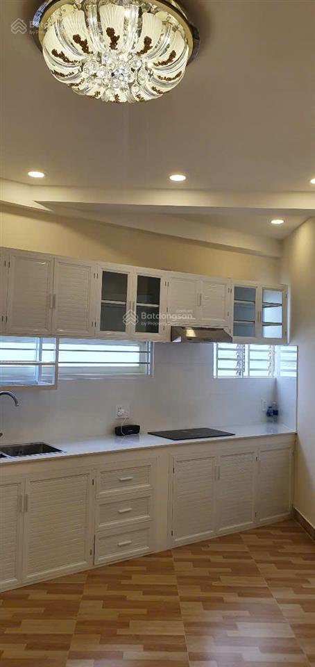 Bán gấp chung cư 410 trần hưng đạo, quận 5, sổ hồng riêng, nội thất đầy đủ