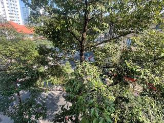 Bán gấp chung cư c1 lý thường kiệt quận 11, có sổ hồng, chung cư có thang máy.