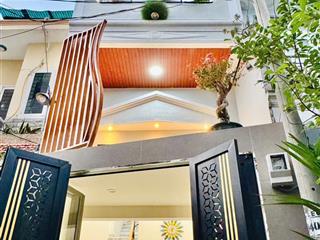 Kẹt tiền bán gấp nhà hẻm xe hơi đường lê quang định, quận bình thạnh, sổ hồng riêng.