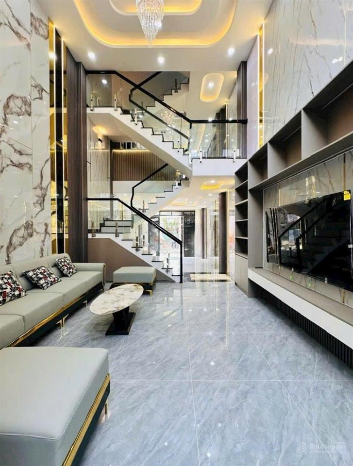 Kẹt tiền giảm sâu căn nhà xây mới 5 tầng full nội thất còn 6,6 tỷ thuộc p. an phú đông (mới) hcm