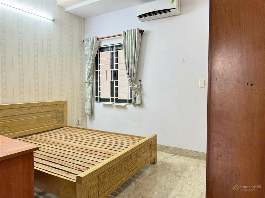 Cho thuê nhà nguyên căn 3pn  1 pn thờ  hxh  khu an ninh  10tr/1thang